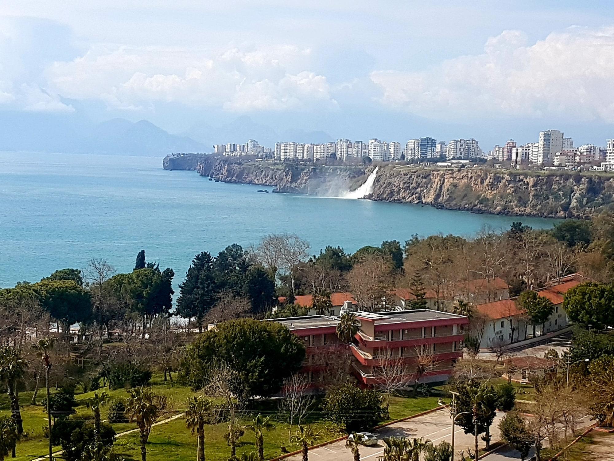 Tourist Hotel Анталья Экстерьер фото